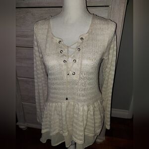Maurices Top size medium ruffles cream Color